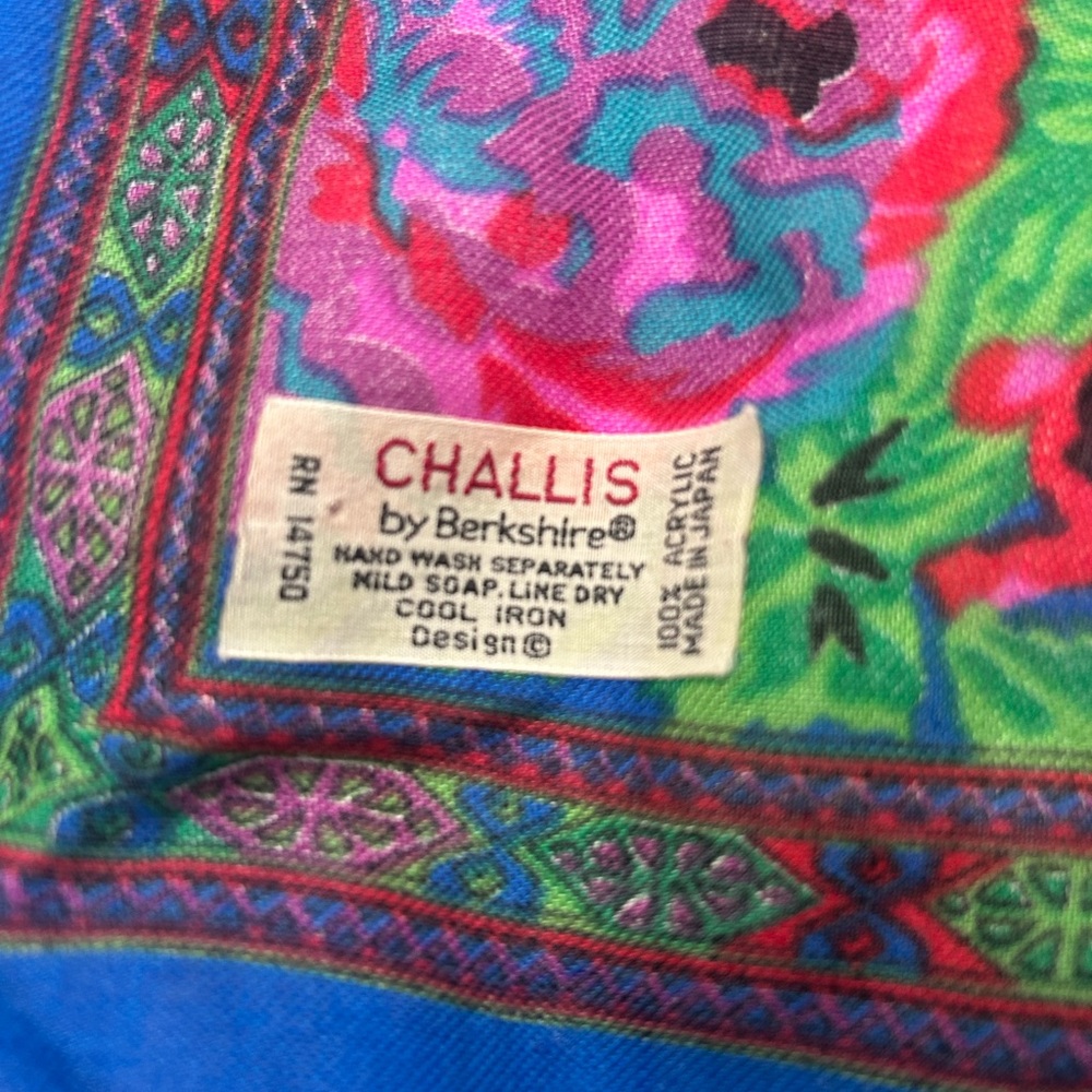 Vintage Challis By Berkshire Scarf Blue Red Floral RN 14570 Made In Japan - Picture 5 of 7